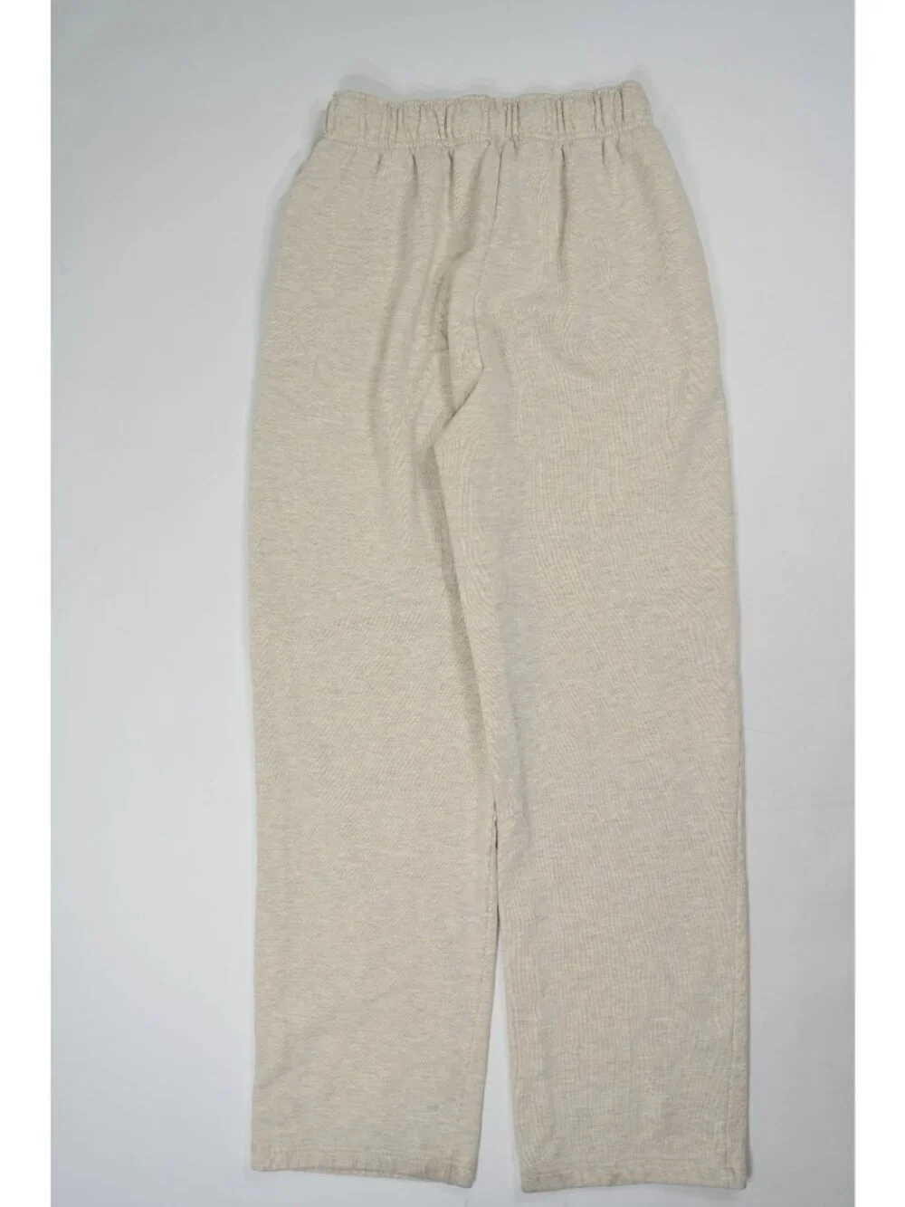 ALO Yoga Accolade Straight Leg Sweatpant in Oatmeal Heather
